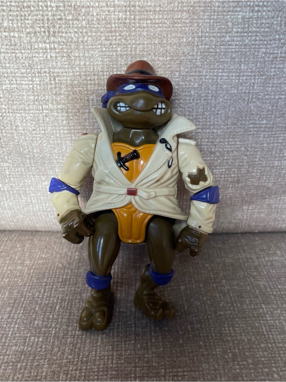 Vintage 1990 undercover Donatello teenage mutant ninja turtle figure